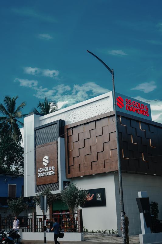 SS Gold & Diamonds showroom